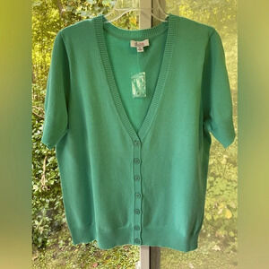D&Co. Essentials XL mint green s/s sweater top NWT Button down front from V-neck